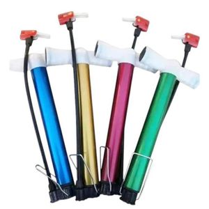 Pompe manuelle compacte pour gonfler les ballons de sport (colleur aléatoire)