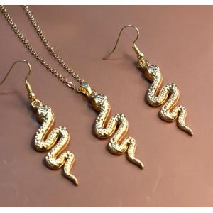 Collier de Luxe Pour Femme Collie heart en acier inoxydable et cristal -cadeau d'anniversaire