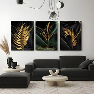 Triptyque de Tableaux Décoratifs Modernes - Palmes d'Or Fluides, Ondulations Abstraites et Couronnes d'Eau sur Fond Noir et Vert Émeraude