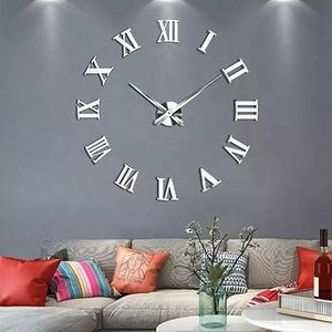 Horloge Murale Élégante avec Chiffres Romains Argentés – Style Classique