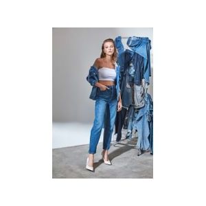 Trendyol Navy Blue High Waist Straight Jeans TWOSS20JE0166.