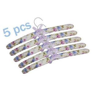 5 cintres rembourrés colorés, idéals pour moderniser et organiser votre armoire.