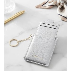 Un porte cartes élégant en cuir texturé argenté un design pratique et moderne avec un élégant porte clés doré.