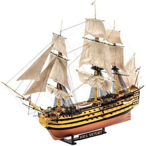 Revell Coffret Cadeau BATTLE OF TRAFALGAR Maquette à Construire, à Coller et à Peindre, Avec Accessoires 