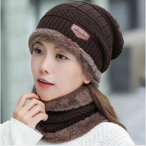 Ensemble Hiver Élégance Noire – Bonnet & Cache-Cou Doublé Polaire