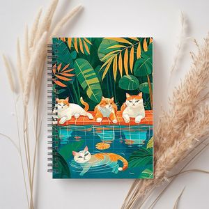 Carnet Spirale Imprimé Chat Tropical - Adorable Motifs de Chats Tabby & Jungle avec Couverture Douce Vert & Orange, Papier Épais, Reliure Spirale Durable, Journal Portable pour Adultes & Ados - Cadeau Parfait pour les Amoureux des Chats