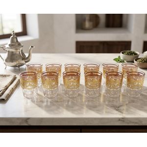 Set de 12 Verres à Thé Marocains Traditionnels – Verre de Haute Qualité – Finition Dorée Royale et Motifs Arabesques 