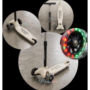 Trottinette 3 roues – Lumières activées par le mouvement
