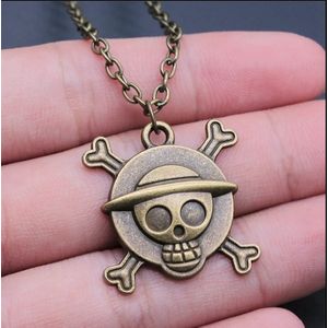 Generic Collier One Piece luffy Pirate drapeau métal collier cosplay Anime  Manga Naruto, جوميا المغرب