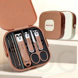 Kit Manucure et Pédicure Professionnel – Ensemble d’Outils en Acier Inoxydable avec Coupe-Ongles, Ciseaux et Lime à Ongles pour Soin des Mains et des Pieds Homme et Femme