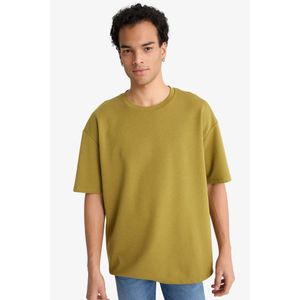 Defacto تي شيرت بقصة واسعة مع رقبة دائرية وأكمام قصيرة