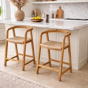 كرسي بار من خشب الأوكالبتوس مع مقعد من الحبل الطبيعي