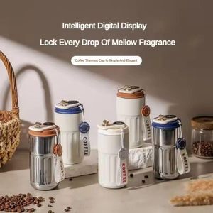 General كوب حراري من الستانلس ستيل بشاشة رقمية – ذو جدار مزدوج محمول