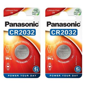 Panasonic Piles de remplacement  Lot de 2 piles CR2032 3V pour télécommande(couleur et design aléatoire)