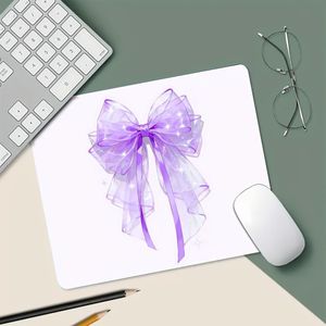 Tapis de Souris en Caoutchouc Texture Rêveuse avec Nœud Violet Étoiles Scintillantes, Base Antidérapante, Adapté pour Bureau, Étude et Jeu, Portable et Durable, Tapis de Bureau