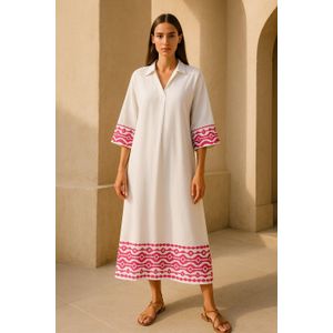 Marwa فستان طويل مطرز باللون الوردي