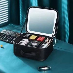 General Trousse Make-Up LED Portable – Design Chic avec Éclairage Réglable