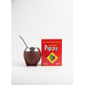 مجموعة قوارير وبومبيلا + 250 جرام يربا ماتيه تقليدية من الأرجنتين