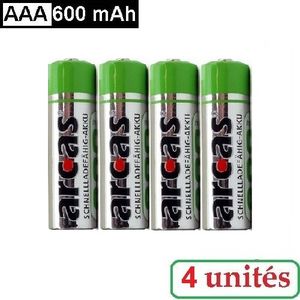 Arcas Chargeur de Piles-Batteries AA / AAA +4 Piles Rechargeables AA Ni-MH  2700 MAh à prix pas cher