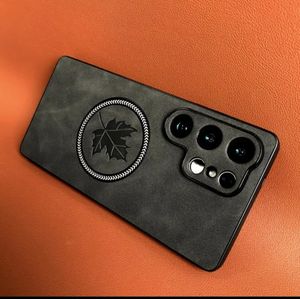 Case Coque magnétique en cuir synthétique premium avec motif feuille d’érable  pour Samsung Galaxy s26 ultra– Design élégant avec finition douce et protection complète