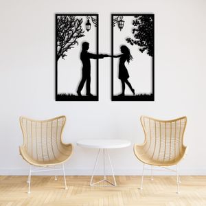 لوحة حائطية يمثل الحب سوداء من الخشب