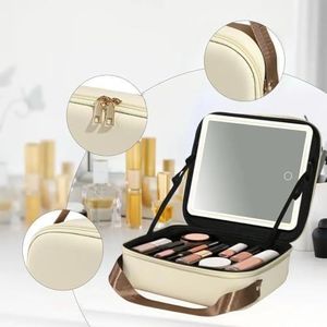 Organisation parfaite et miroir LED pour un maquillage impeccable