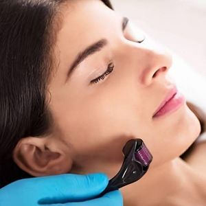 Derma Roller Révélez une peau plus lisse, plus ferme et pleine de vitalité !