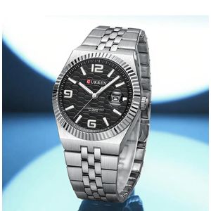 Curren Montre Sport Homme Dateur Automatique Lunette Cannelée Cadran Noir Texturé – Collection Signature