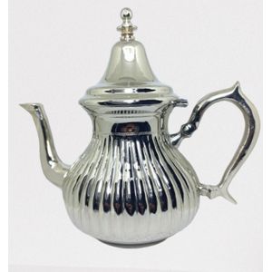 théière traditionnel en cuivre (berrad)