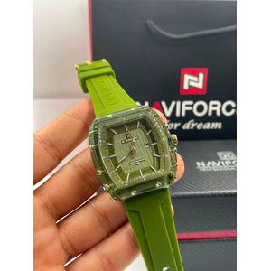 Montre femme NAVIFORCE Carrée  - Bracelet Silicone Étanche + Date multicolor 