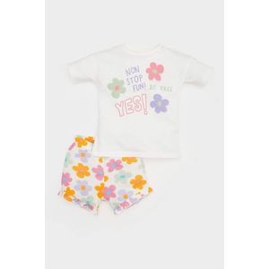 Defacto طقم من تي شيرت مطبوع وشورت مزهر للبنت الرضيعة