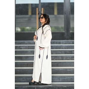 Jeleba ce modèle est confectionné en tissu kamkha léger.