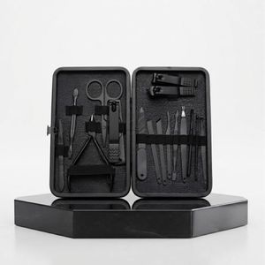 Kit Professionnel de Manucure et Pédicure - Couleur et designe aleatoire