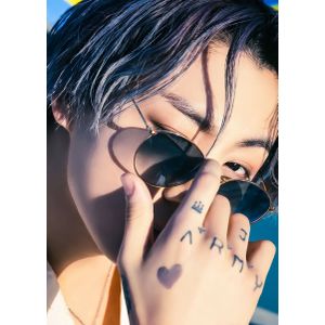 Jungkook bts  Style 3 Poster Chambre Haute Qualité