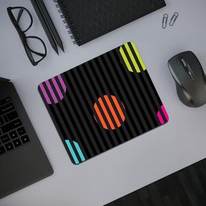Tapis de souris petit motif rond à rayures verticales sur fond noir, contraste multicolore, bas en caoutchouc antidérapant sans bordure, multi-, accessoire de bureau tendance pour ordinateur portable, ordinateur de bureau, gaming universel, cadeau idéal