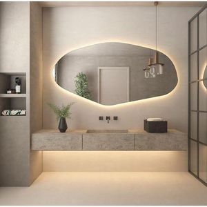Miroir de salle de bain LED irrégulier, miroir mural asymétrique avec rétroéclairage, miroir de maquillage moderne, décoration intérieure unique, option de lumière personnalisée