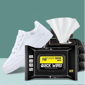 Lingettes nettoyantes chaussures, lingette baskets blanches, quick wipes sneakers, nettoyant cuir textile, lingette jetable magique, entretien basket, kit nettoyage chaussure portable, detachant rapide, soin chaussures,