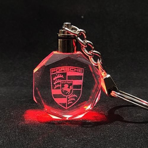 Generic Porte clé 3D en Cristal avec le logo du Porsche lumineux  multicolore à prix pas cher