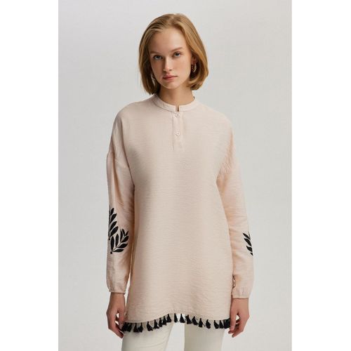 product_image_name-Trendyol-Tassel Detailed Leaf Printed Blouse-2