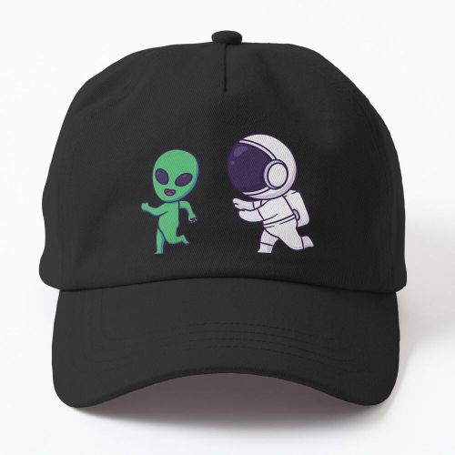 product_image_name-Generic-Dessin animé mignon d'un astronaute poursuivant un extraterrestre. casquette noire personnalisé-1