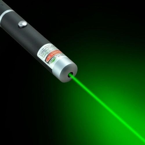 Generic Stylo pointeur laser super portée 100 km à prix pas cher