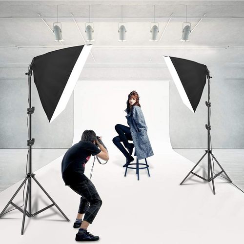 Generic Photographie 50x70CM éclairage 4 lampes Softbox Kit avec support de  Base E27 boîte souple caméra accessoires pour Studio Photo vidéo à prix pas  cher