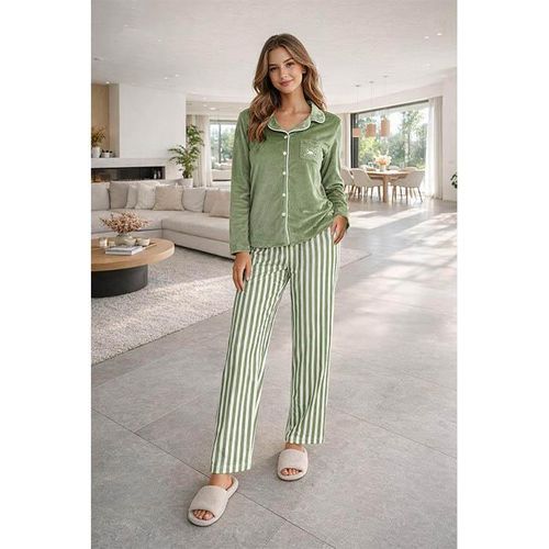 product_image_name-Generic-طقم بيجامة نسائي من نسيج الفليس باللون الأرجواني-1