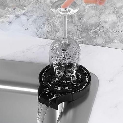 Lave-verre automatique pour évier