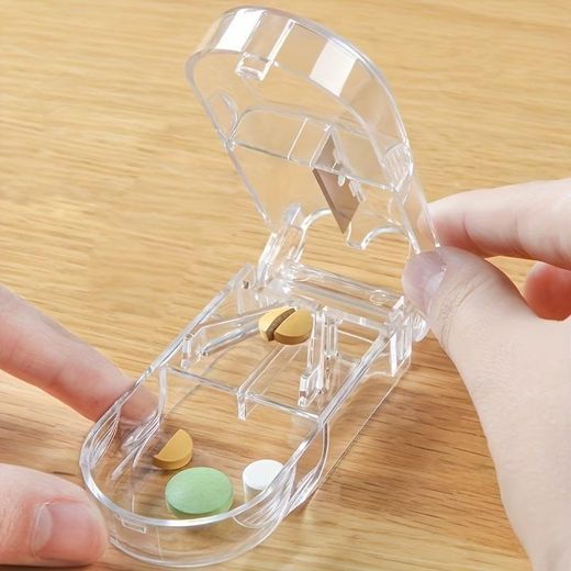 Generic Mini Boîte Coupe-Pilules Transparente avec Lame Intégrée et Espace de Stockage Sécurisé