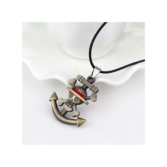 Generic Collier One Piece luffy Pirate drapeau métal collier cosplay Anime  Manga Naruto, جوميا المغرب