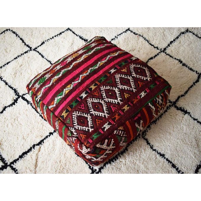 Poufs marocains faits à la main, poufs berbères,