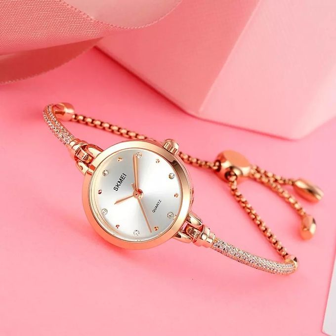 Petit new arrivals cadran montre