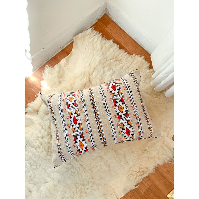 Coussin Handira Beige motif berbère avec paillettes
