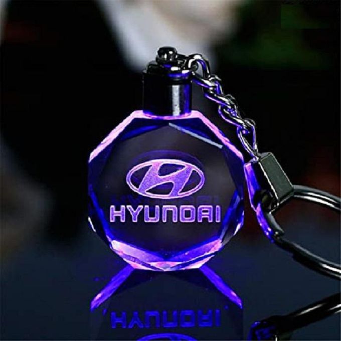 Generic porte clé 3D en Crystal avec le logo du FORD lumineux multicolore  sans emballage à prix pas cher